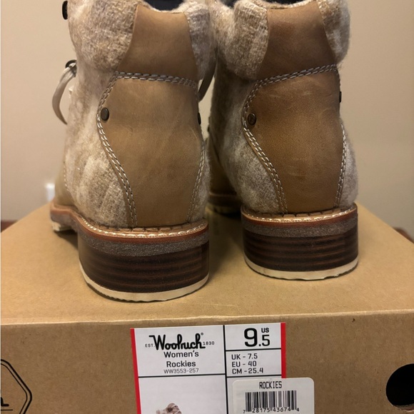Woolrich Women’s Rockies NWT, size 9.5 - Picture 3 of 5